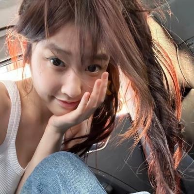 红楼梦第二部：黛玉葬花封面